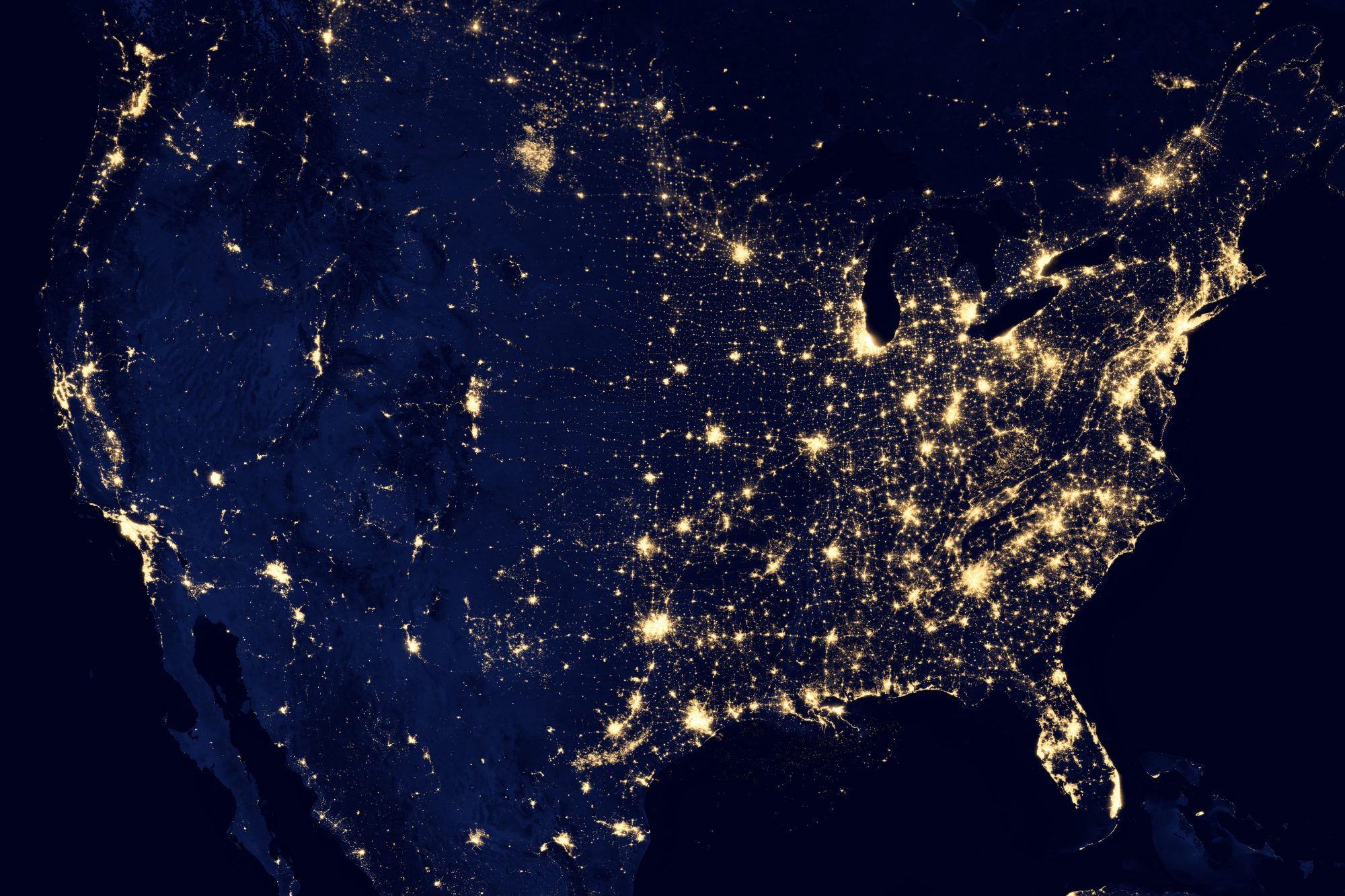 United States map glowing with tech users